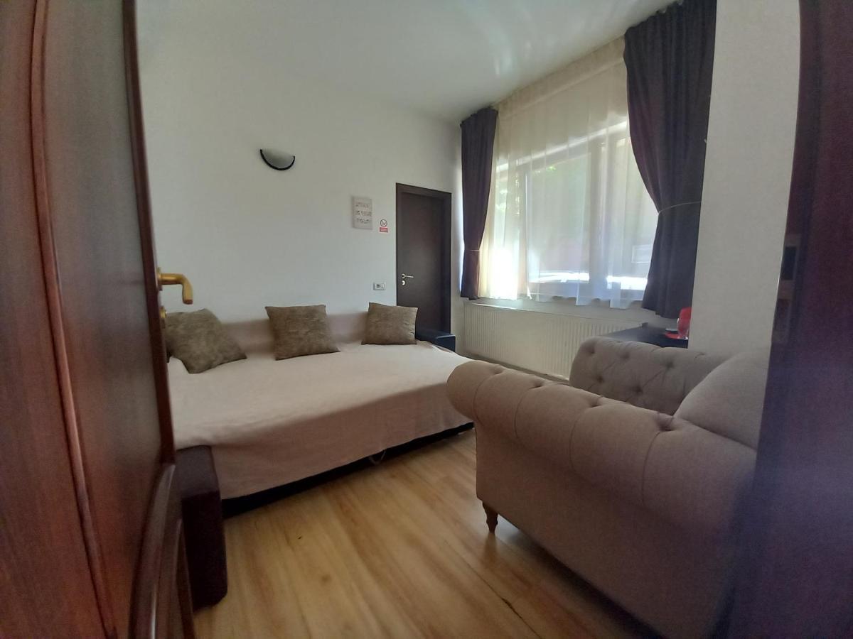 Villa Zorba 부쿠레슈티 외부 사진